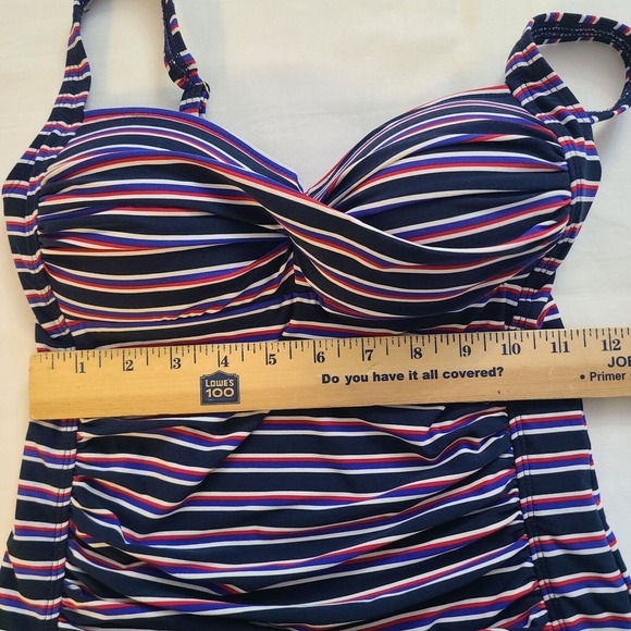 Niptuck Swim Womens Tankini Swimsuit Top Navy Red Stripe Multi Fit Cup Size 6 - Picture 8 of 9